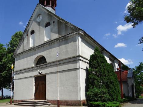Zdjęcie nr 20 (20)
                                	                                   Góra koło Inowrocławia, kościół Świętej Trójcy, w którym odbyły się uroczystości pogrzebowe S. Przybyszewskiego.
                                  
